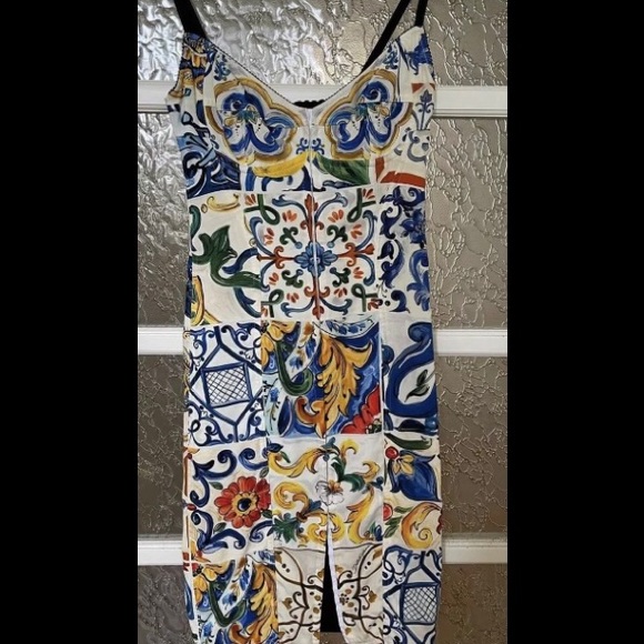 DOLCE & GABBANA Maiolica Printed Charmeuse Dress - Picture 5 of 10